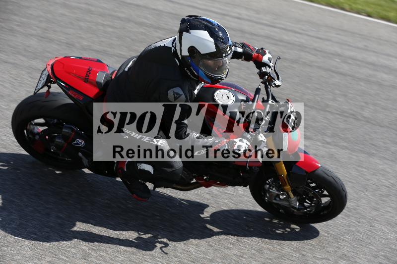 /15 13.05.2025 Max Racing ADR/Gruppe gruen/66